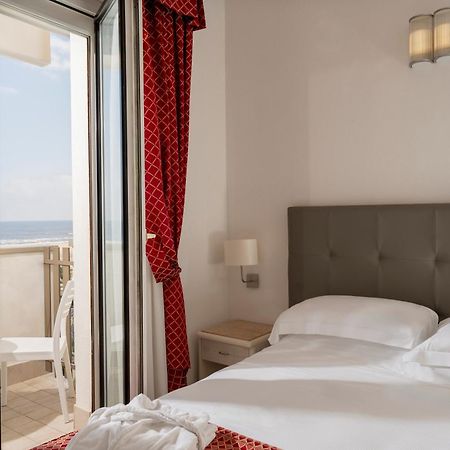 Hotel Du Soleil Rimini Esterno foto