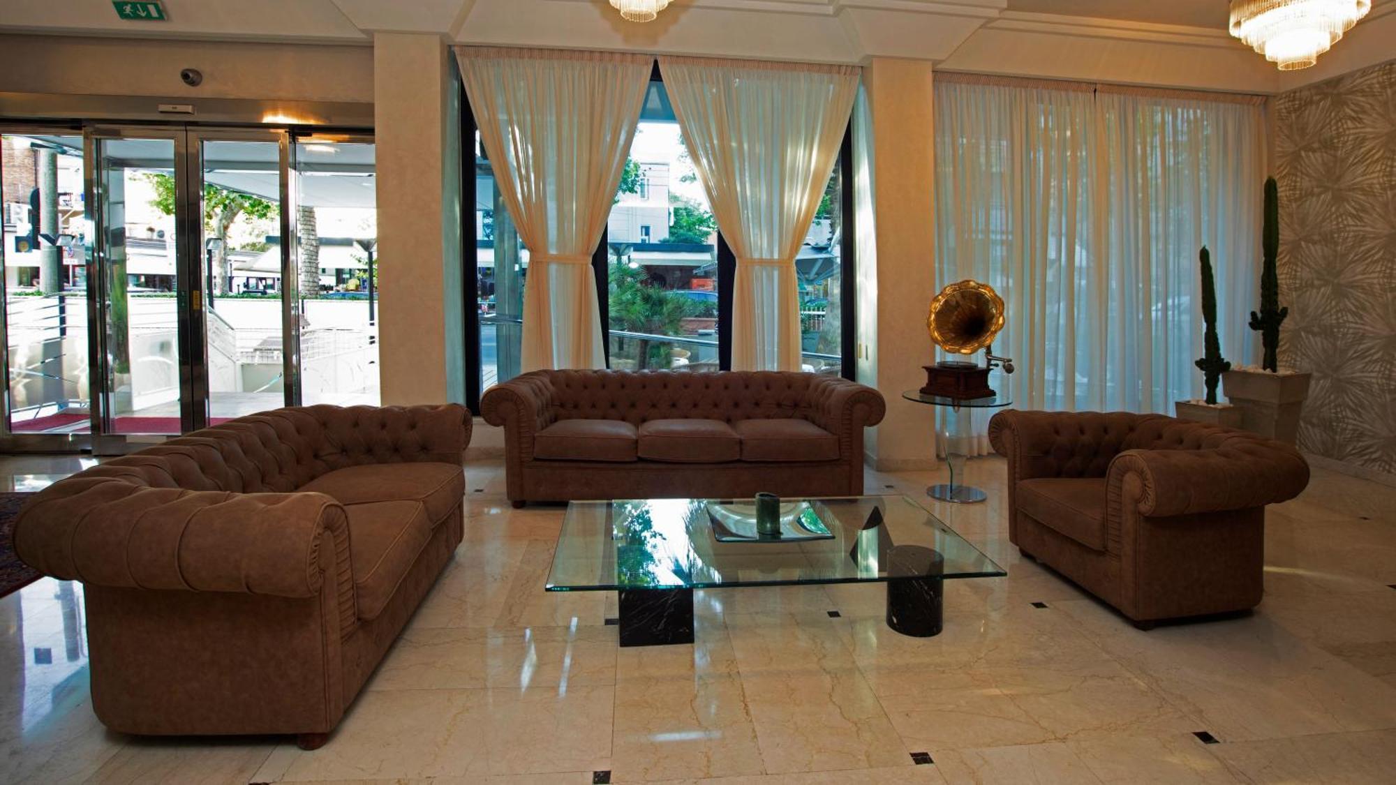Hotel Du Soleil Rimini Esterno foto