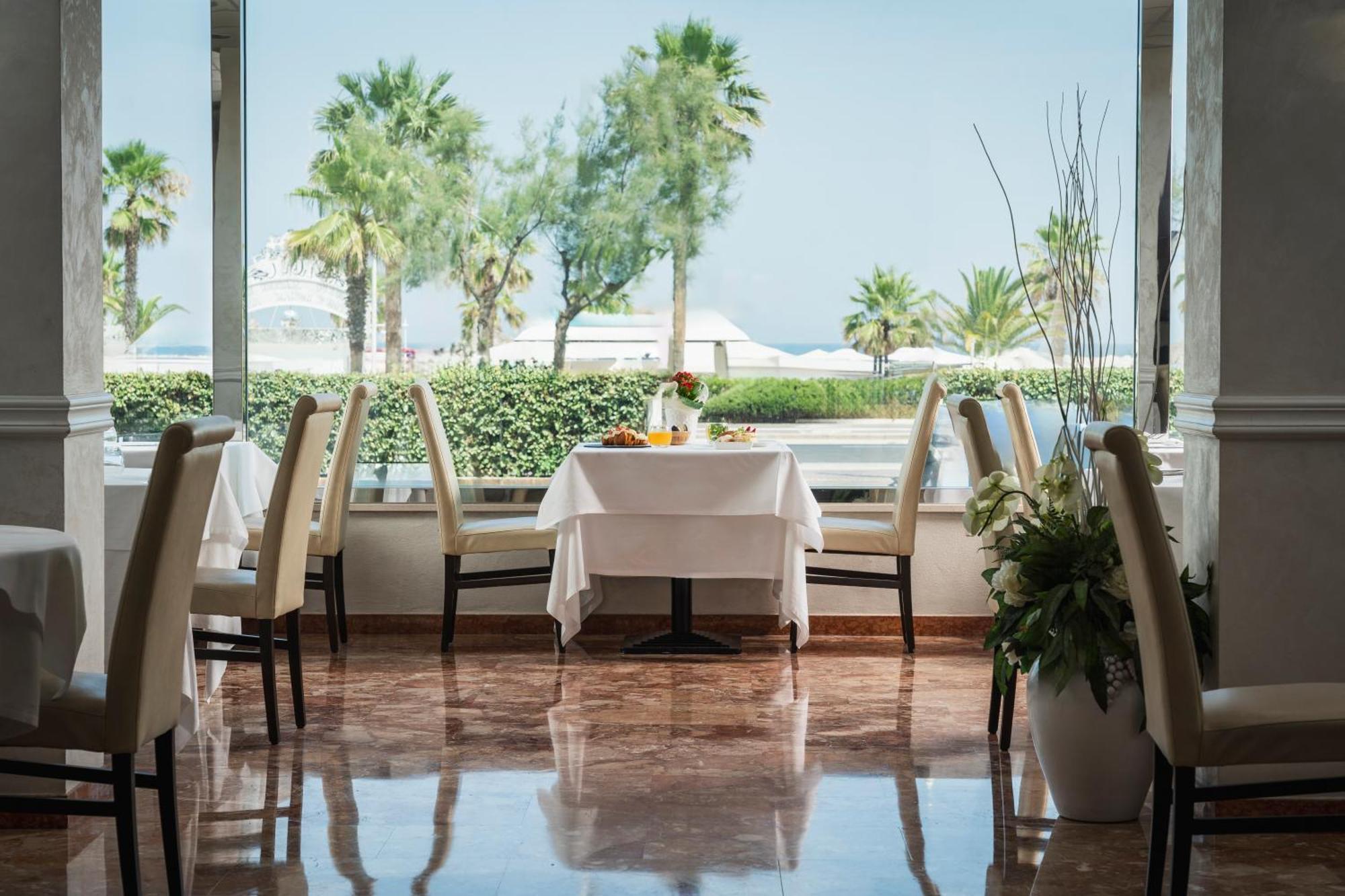 Hotel Du Soleil Rimini Esterno foto