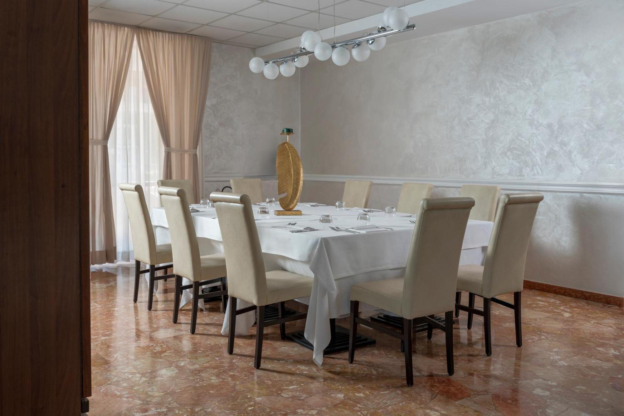Hotel Du Soleil Rimini Esterno foto