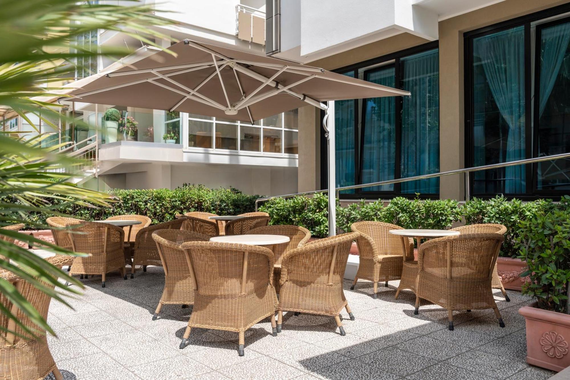 Hotel Du Soleil Rimini Esterno foto